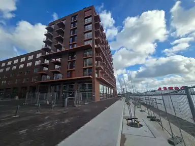 77m2 Appartement à louer pour 3500€/mois à Werfkade 107, Amsterdam