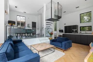 220m2 maison à louer pour 4500€/mois à Drontermeerpad 4, Amsterdam