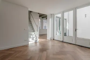 77m2 Appartement à louer pour 2250€/mois à Kerkstraat, Weesp