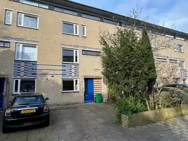 113m2 Casa in affitto per 2350€/mese a Bellamystraat 25, The Hague