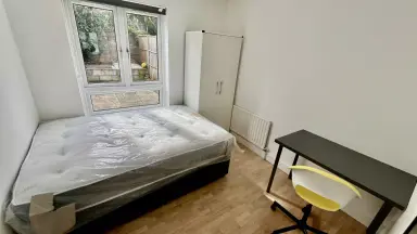 153m2 Kamer te huur voor 1100€/maand in Minerva Parking, Amsterdam