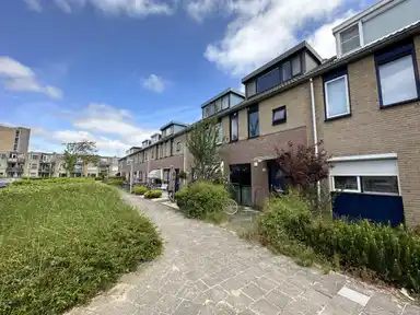 113m2 Haus zur Miete für 1995€/Monat in Paganinistraat, Capelle aan den IJssel
