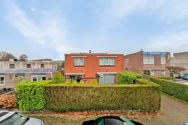 160m2 house to rent for 2917€/month in Elleboog 8A, Ede