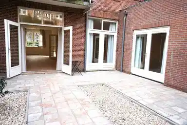 86m2 apartment to rent for 3500€/month in Roelof Hartplein, Amsterdam