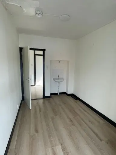 17m2 Kamer te huur voor 565€/maand in Haarlemmerstraat, Leiden