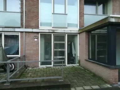 77m2 house to rent for 1228€/month in Van de Beltstraat, Haarlem