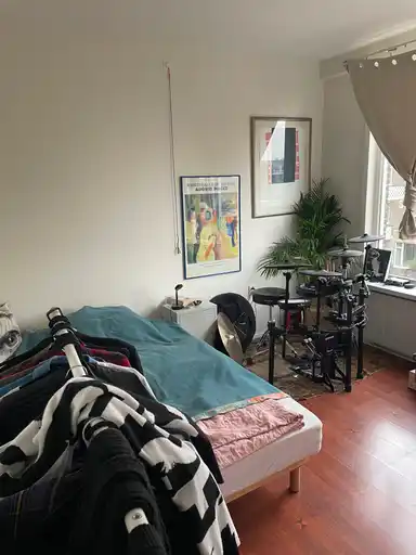 18m2 Chambre à louer pour 920€/mois à Oostplein, Rotterdam