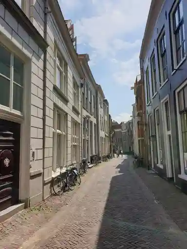 100m2 apartment to rent for 1420€/month in Noordenbergstraat, Deventer