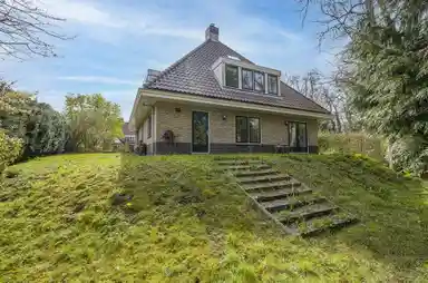 228m2 house to rent for 4500€/month in Eikendael 11, Wassenaar