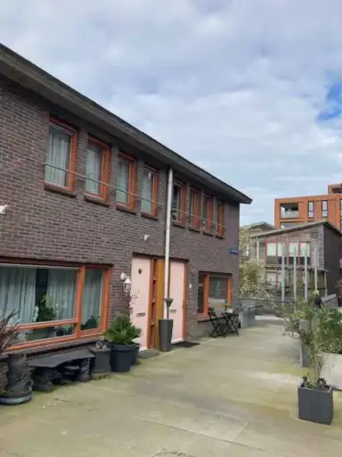 72m2 apartment to rent for 1615€/month in Spaarnoogstraat, Haarlem