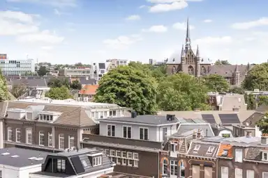 112m2 apartment to rent for 1750€/month in Van Karnebeekstraat, Zwolle