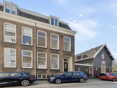 125m2 apartment to rent for 2950€/month in Zonstraat 3, Utrecht