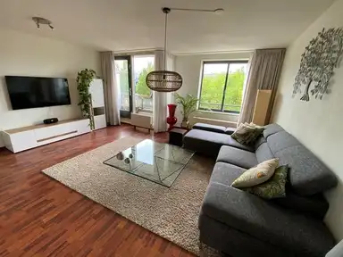 103m2 flat to rent for 2600€/month in Kempenlaan, Amsterdam