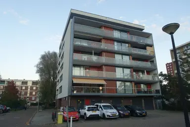 97m2 Appartement te huur voor 1750€/maand in Drouwenstraat 36, The Hague