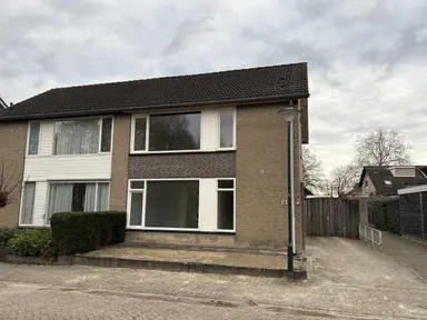 74m2 house te huur voor 1049.7€/maand in Anton van Duinkerkenstraat 21, Helvoirt
