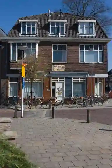 15m2 room zur Miete für 386.35€/Monat in Schurinksweg 38, Enschede