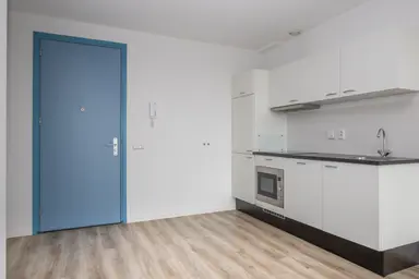 47m2 studio in affitto per 1225€/mese a Brede Hilledijk 126H, Rotterdam