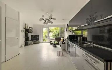 140m2 house to rent for 3200€/month in Klipperwerf, Leiden