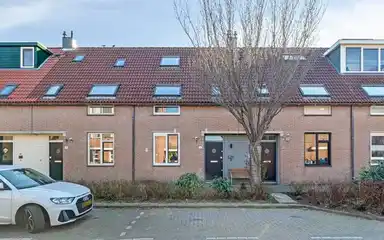 125m2 house to rent for 1900€/month in Veenkade, Waddinxveen
