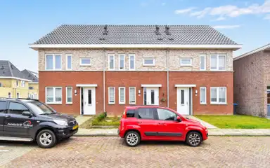122m2 apartment to rent for 1005€/month in Smaragdstraat, Almelo