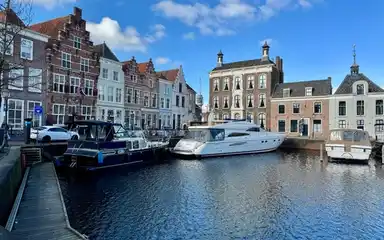 133m2 apartment to rent for 2750€/month in Bierkade, Goes