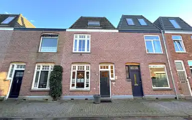 120m2 house to rent for 2650€/month in Van Duijvenvoordestraat 12, Breda