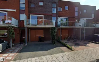 193m2 house to rent for 2750€/month in Cassiopeiadreef, Alphen aan den Rijn