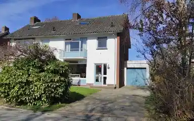 165m2 house to rent for 2600€/month in De Savornin Lohmanlaan, Groningen