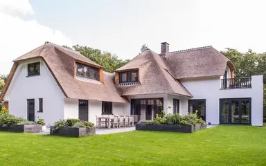 306m2 house to rent for 4950€/month in Rondelaan, Bergen