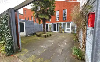 115m2 house to rent for 2950€/month in Dukdalfpad 12, Rotterdam