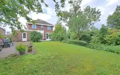 154m2 house to rent for 1495€/month in Peursumseweg, Giessenburg
