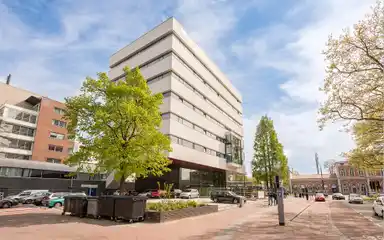 60m2 apartment to rent for 1163€/month in Stationsweg 78, Dordrecht