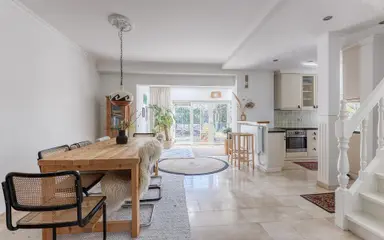 150m2 house to rent for 2990€/month in Koekoeklaan 7, The Hague