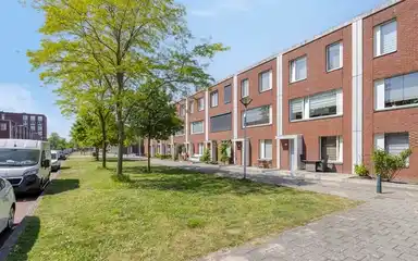 135m2 house to rent for 3000€/month in Zuidlarenstraat 165, The Hague
