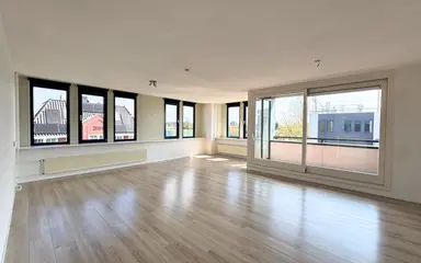 115m2 apartment to rent for 1955€/month in Oostzijde 187, Zaandam