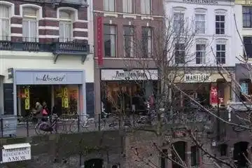 200m2 apartment to rent for 3995€/month in Oudegracht, Utrecht