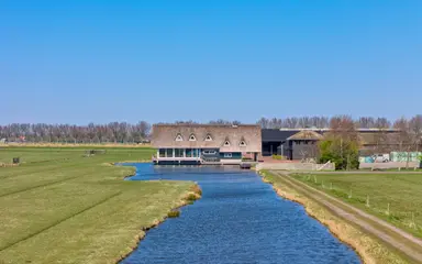 193m2 house to rent for 6000€/month in Kanaaldijk 24, Spijkerboor