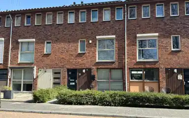 117m2 house to rent for 2950€/month in Carel Willinksingel 328, Rotterdam