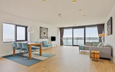 126m2 apartment to rent for 3250€/month in Anna van Buerenplein 212, The Hague