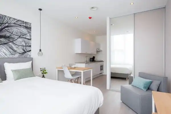 24m2 studio to rent for 5109€/month in Tempelhofstraat 2, Amsterdam