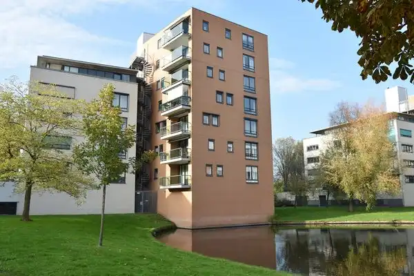 119m2 apartment to rent for 2100€/month in Robiniastate 21, Purmerend