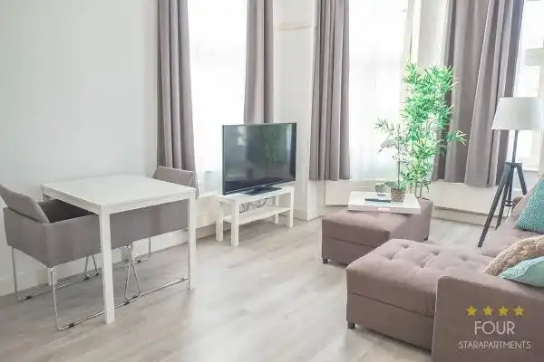 35m2 studio to rent for 2100€/month in Berkenbosch Blokstraat, Den Haag