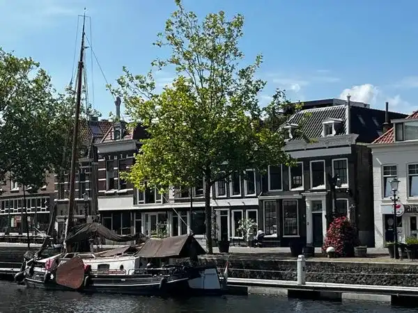 76m2 apartment to rent for 1695€/month in Westhavenkade, Vlaardingen