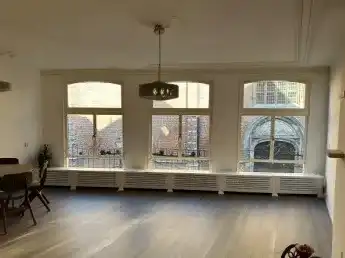 184m2 apartment to rent for 1800€/month in Kleine Noord 33A, Hoorn
