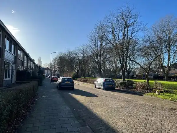 115m2 house to rent for 2800€/month in Anjerstraat, Ridderkerk
