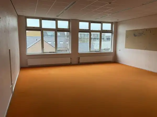 1019m2 room to rent for 290€/month in Badhuisstraat, Bergambacht