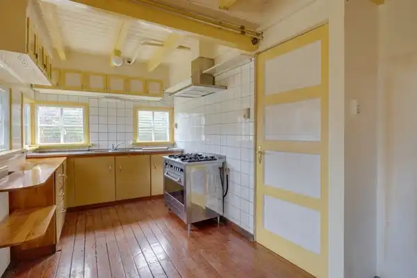 252m2 house to rent for 1450€/month in Mussenstraat, Hengelo