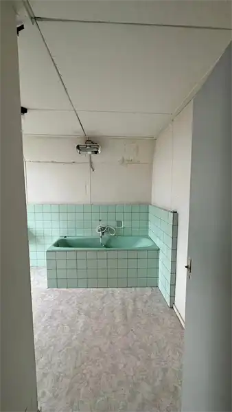 324m2 house to rent for 200€/month in Zeelandweg-oost, De Heen