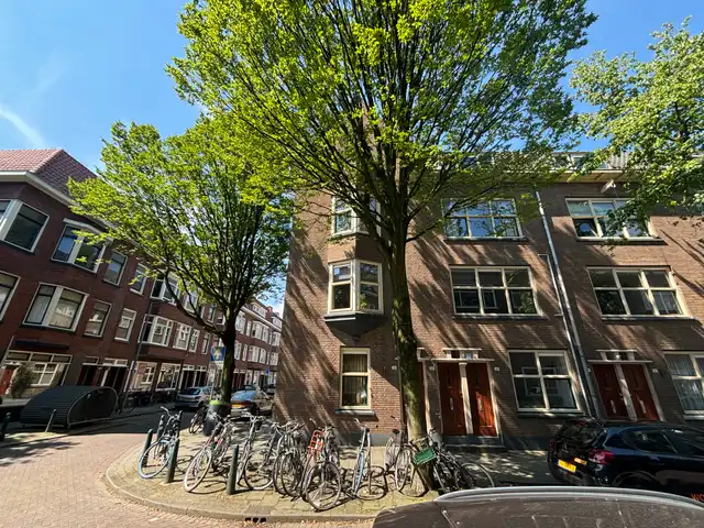 55m2 house to rent for 1174€/month in Heemskerkstraat, Rotterdam