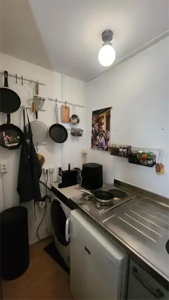 39m2 studio to rent for 900€/month in Jan van Galenstraat, Amsterdam